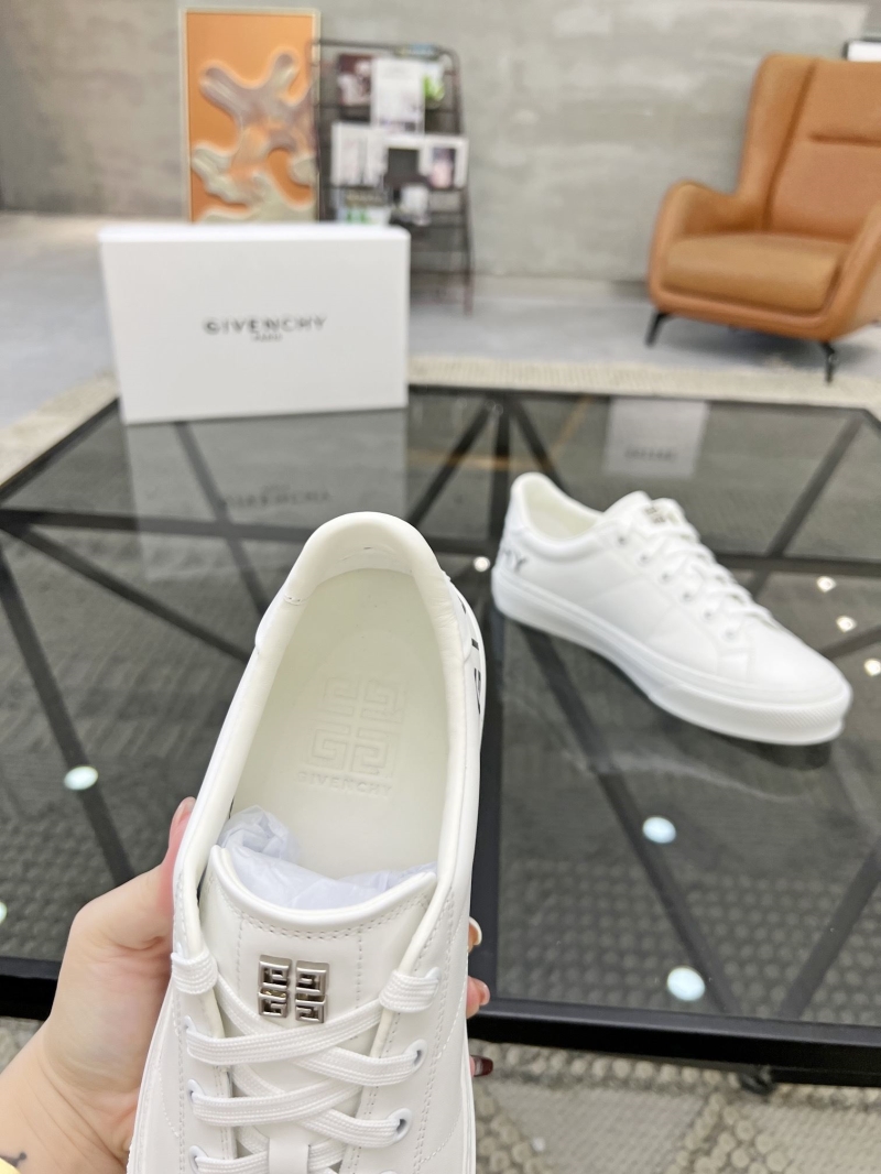 Givenchy Sneakers